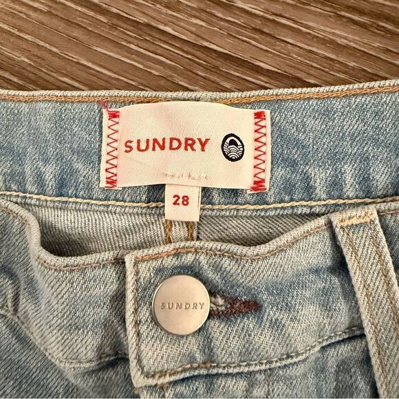 Sundry Light Denim Rolled Cuff Shorts Embroidered Pocket - Picture 3 of 5